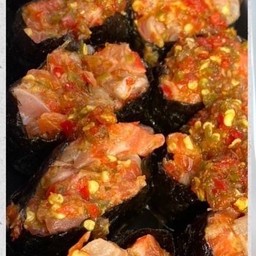 ยำแซลมอน