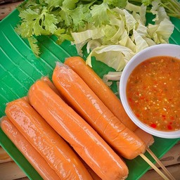 ไส้กรอกชีสสส (ยำ)