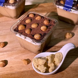 Cafe latte macadamia crumble