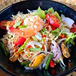 ยำมาม่าทะเล