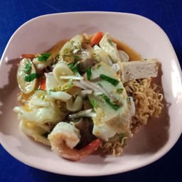 ยำมาม่า