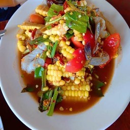 ยํากุ้งสดข้าวโพด