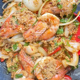 ข้าวราดกุ้งผัดผงกะหรี่