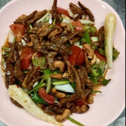 ยำสามกรอบ