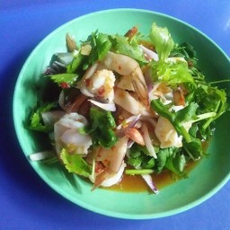 ยำกุ้งสด