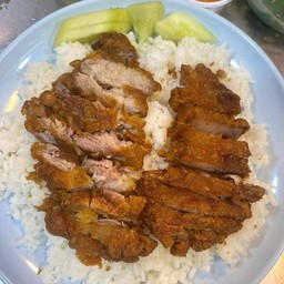 ข้าวหมูทอดผสมไก่ทอด