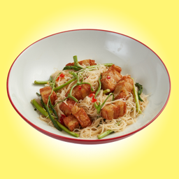 ผัดหมี่กะเฉดหมูกรอบเจ