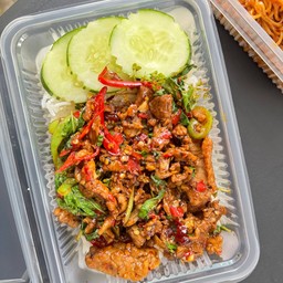 ข้าวราดกระเพราเนื้อสับ