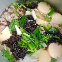 ต้มจืดสาหร่าย เต้าหู้ หมูสับ