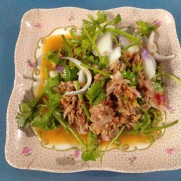 ยำทูน่า