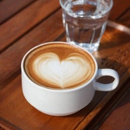 Hot Cappuccino คาปูชิโน่ร้อน