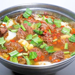 เนื้อตุ๋นหม้อไฟ