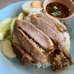 ข้าวหมูทอด