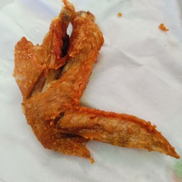 ปีกไก่ทอดน้ำปลา 1 ชิ้น