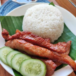 คอหมูทอดแดดเดียว ข้าวหอมมะลิ