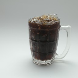 โอเลี้ยง (Iced Sweet Black Coffee)