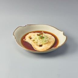 ปลาหิมะนึ่งซีอิ๊ว