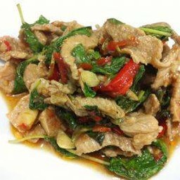 ข้าวกะเพราหมูชิ้น