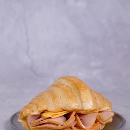 ครัวซองต์แฮมชีส