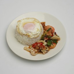 กะเพราทะเล (ราดข้าว)