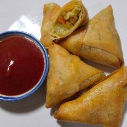 ซาโมซ่า(ไส้กระหรี่)