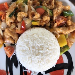 ข้าวราดผัดเปรี้ยวหวาน