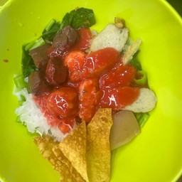 ก๋วยเตี๋ยว เย็นตาโฟ