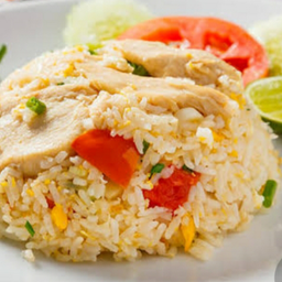 ข้าวผัดไก่( พิเศษ )