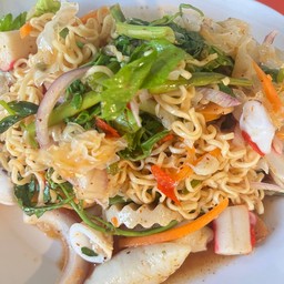 ยำมาม่ารวมมิตร