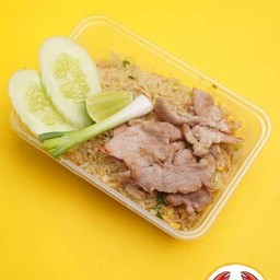 ข้าวผัดหมู(พิเศษ)