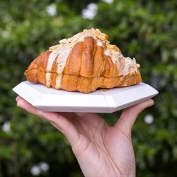 ครัวซองต์ อัลมอนด์