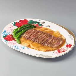 เส้นใหญ่ราดหน้าเนื้อสันนอกออสเตรเลีย (S)