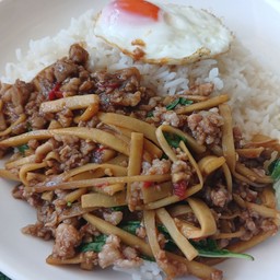 หมูสับผัดหน่อไม้