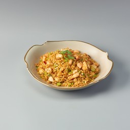 ข้าวผัดทะเลและปลาเก๋าดำผัดซอส XO (L)