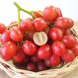 องุ่นแดงลิ้นจี่ พร้อมทาน