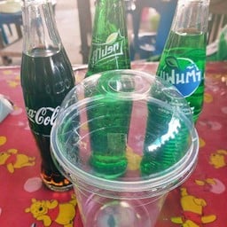 น้ำแก้วโอ่ง(เขียว.สไปร์ท.โค๊ก.แดง.ส้ม.แป๊บซี่.โออิชิ.ลิปตัล.โอเลี้ยง.ชาดำเย็น)