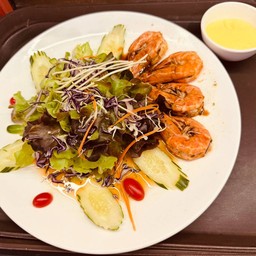 สลัดกุ้งซอสเลม่อน