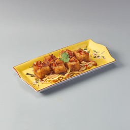 ขนมผักกาดราดซอส XO