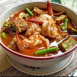 แกงส้มชะอมกุ้ง
