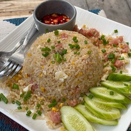 ข้าวผัดแหนม
