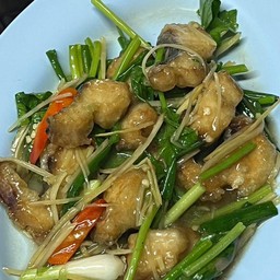 ปลาผัดคื่นฉ่าย