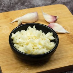 กระเทียมสับ Chopped garlic