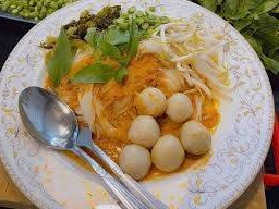 ขนมจีนน้ำยากะทิ