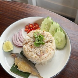 ข้าวแมวเหมียว