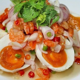 ยำไข่เค็ม