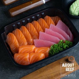 Salmon (เนื้อ+ท้อง) + Maguro Sashimi 300 G. 