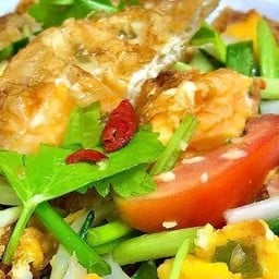 ยำไข่ดาว      (ไข่ 2 ฟอง+หมูสับ)