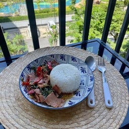 เส้นใหญ่