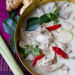 ต้มข่าไก่