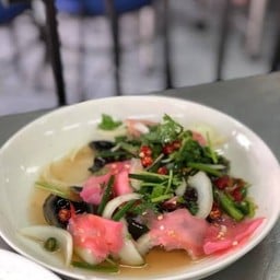ยำไข่เยี่ยวม้า